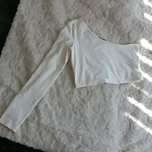 One shoulder crop top